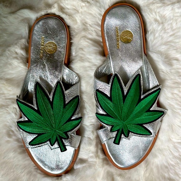 Modern Vice White and Green Women's Sandals - Picture 2 of 8